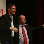 El secretario general del PSOE, Pedro Sánchez, intervino ayer a mediodía en un mitin electoral de Miquel Iceta en Lérida