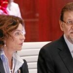 El presidente del Gobierno, Mariano Rajoy junto a la alcaldesa de Madrid, Ana Botella