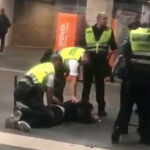 Los vigilantes de Renfe inmovilizan a un joven marroquí que viajaba sin billete