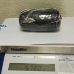 Fotografía facilitada por la Policía Nacional, que ha detenido en el aeropuerto de Barajas a once mujeres, cada una de las cuales ocultaba medio kilo de cocaína en su vagina