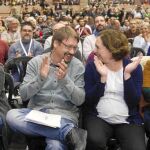 La alcaldesa de Barcelona, Ada Colau, junto al diputado Xavier Domènech durante la presentación del nuevo partido