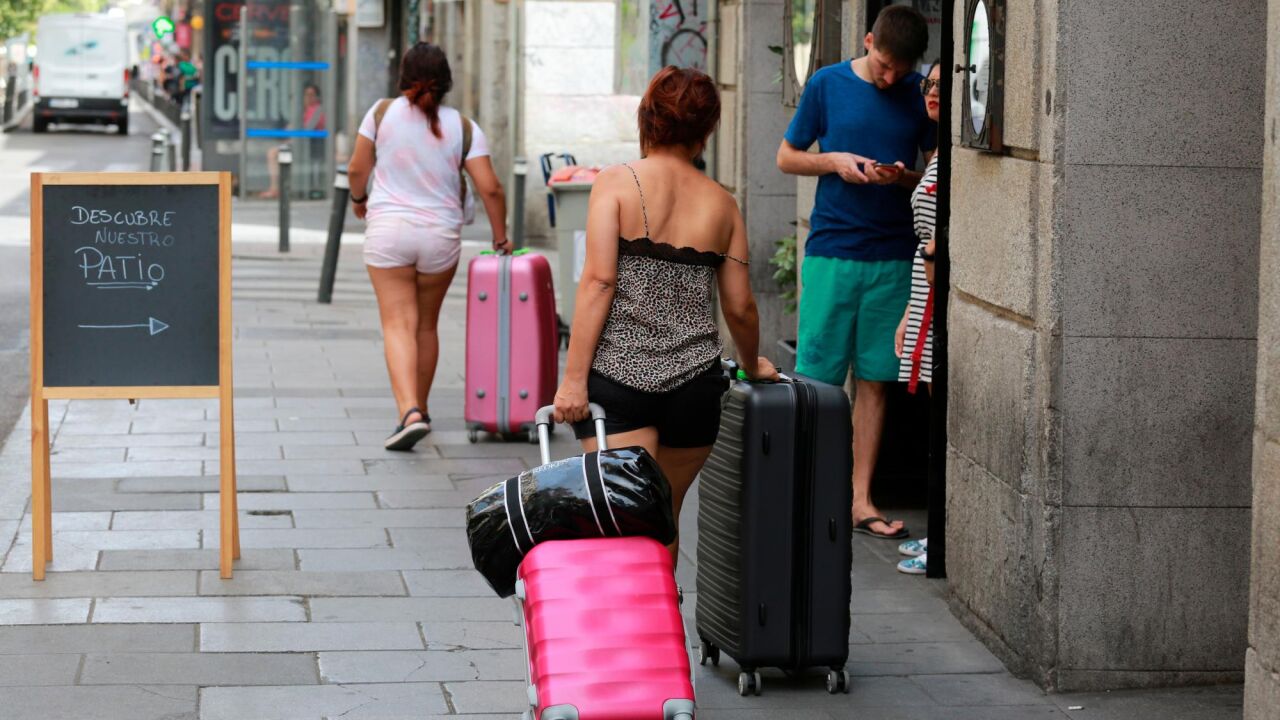 Las reservas en pisos turísticos se disparan un 28% en verano en la UE con Andalucía en cabeza
