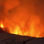 Diez heridos por la explosión de un cráter del Etna