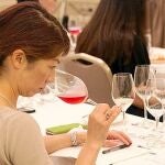 Las catas permiten dar a conocer los vinos españoles