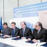 Los presidentes de las comunidades españolas y portuguesas, con Juan Vicente Herrera a la cabeza, participantes en la Macrorregión «Resoe», firman el Memorando de adhesión de Cantabria