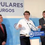Alfonso Fernández Mañueco acompañado por César Rico y Javier Lacalle, ayer en Burgos