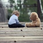 ¿Cómo sé que mi hijo es autista?