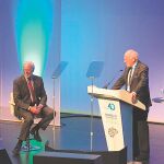 Phillip Sharp y Charles Weissmann, durante la reunión en Lucerna esta semana
