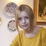 Inma Sequí, en su casa, donde se recupera de las lesiones que sufrió