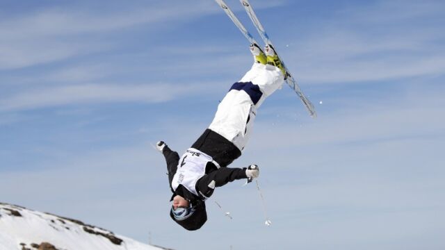 Britteny Cox en plena final de Baches