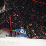Henrik Kristoffersen durante el Slalom nocturno ante 50.000 espectadores