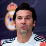 El técnico argentino del Real Madrid, Santiago Solari, durante la rueda de prensa posterior al entrenamiento de hoy