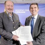 Marian Gomà y José Domingo, ayer durante el acto de Societat Civil Catalana