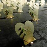 Arrels despidió ayer con un acto en la plaza Sant Jaume a las 59 personas sin techo que fallecieron el último año en la ciudad