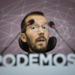 Pablo Echenique, portavoz del Consejo de Coordinación de Podemos, durante su comparecencia tras la reunión del Consejo de Coordinación del partido, hoy en Madrid.