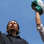 El líder de Podemos, Pablo Iglesias, con Teresa Rodríguez, secretaria general del partido en Andalucía