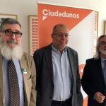 Miembros de la plataformas fueron recibidos recientemente en Madrid por los portavoces de Podemos, PP y Cs