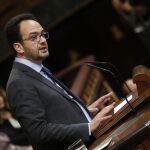 El portavoz del PSOE en el Congreso, Antonio Hernando durante su intervención.