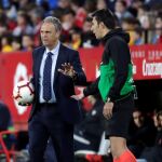 El entrenador del Sevilla, Joaquín Caparrós, en el encuentro contra el Valladolid