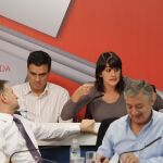 María González Veracruz junto a Pedro Sánchez en una imagen de archivo