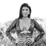 La artista sevillana afronta temas como «Jardín Prohibido» o «Qué sabe nadie» en su nuevo trabajo discográfico