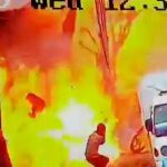 Momento de la explosión en Manbij, una localidad en el norte de Siria controlada por rebeldes