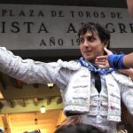 Roca Rey sale por la Puerta Grande en Bilbao / EFE