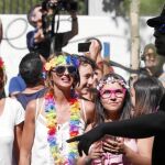 Políticos de la mayoría de los partidos en la cabecera de la manifestación del Orgullo Gay en Madrid.