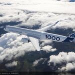 Así es el A350-1000, el avión con el que Airbus quiere desbancar al Boeing 777