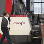 Topes donde ha chocado el tren de cercanías de Renfe en la estación de Abando Indalecio Prieto