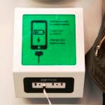 Uno de los cargadores recién instalados en el Metro de Barcelona