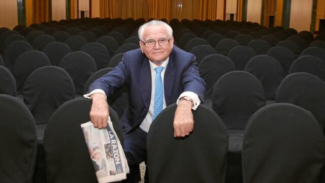 Manuel Medina: «La crisis de identidad afecta más que la económica»