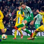 Giovani Lo Celso (c) marcó uno de los goles de su equipo ante el Espanyol / Efe