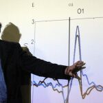 Pedro Maldonado, doctor del Instituto de Neurociencia Biomédica de Chile, durante la presentación de un innovador método que permite detectar enfermedades psiquiátricas, como el alzheimer y la esquizofrenia, en pacientes mediante el estudio de sus movimientos oculares y la actividad neurológica.