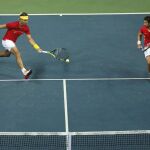 Marc López y Rafa Nadal durante el partido de hoy
