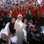 El último acto de Francisco en Polonia fue con los voluntarios y con el comité organizador