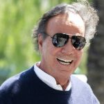 La terapia antidolor de Julio Iglesias