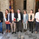 Concejales municipales con los representantes de las principales plataformas turísticas
