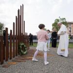 El Papa Francisco rinde tributo a las víctimas de los fuertes terremotos de 2012 durante su visita pastoral de un día a las ciudades de Carpi y Mirandola (Emilia-Romaña, norte de Italia)