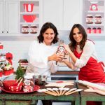 Samantha Vallejo-Nágera e Irene Rosales durante el taller de Nutella