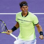 Rafael Nadal celebra el triunfo ante Philipp Kohlschreiber