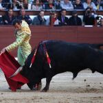 David Mora, en su primer toro