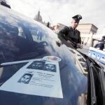 Agentes de Policía montan guardia frente a la Basílica de San Pedro del Vaticano, uno de los objetivos yihadistas