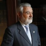 Darío Villanueva: «Creo en la fortaleza de nuestro idioma»