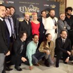 Miembros del elenco y directivos del Musical