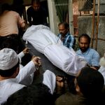 El hombre degolló a 14 miembros de su familia antes de suicidarse en el estado de Maharashtra