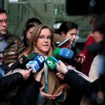 La portavoz de los socialistas ha confirmado su decisión esta mañana, a las puertas del Consistorio
