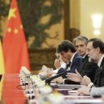 El presidente del Gobierno español, Mariano Rajoy, durante el encuentro bilateral que ha mantenido con el presidente de China, Xi Jinping.