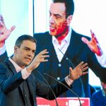 Sánchez ayer en Burgos durante el acto en el que presentó al candidato a presidir la Junta de Castilla y León, Luis Tudanca / Efe