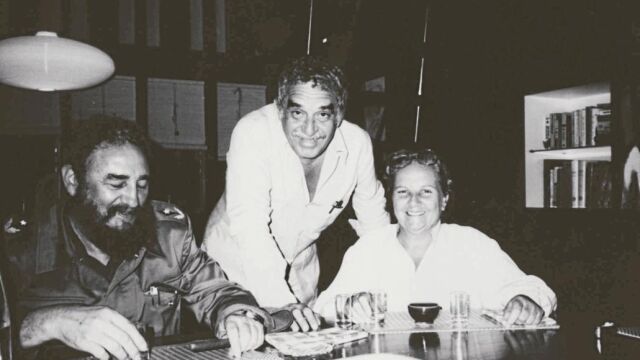 Carmen Balcells junto a Fidel Castro y Gabriel Garc&iacute;a M&aacute;rquez